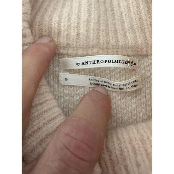 Pink Patterned Women's Sweater - Picture 5 of 7